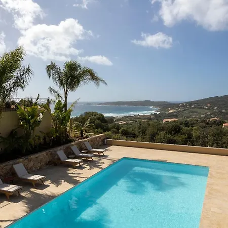 Apartman Residence Omigna, Spacious Luxury Apartments, Sea View, Pool, Gym, Calm, Free Private Parking, Free Electric Vehicle Charging, Cargese, Corse Du Sud *