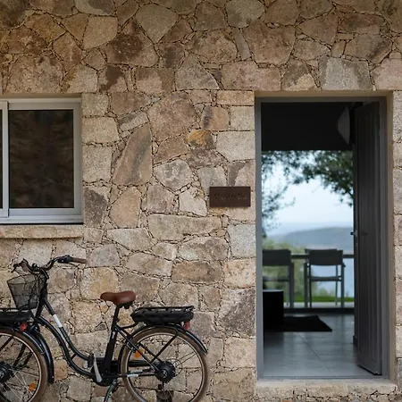 Résidence Omigna, Spacious Luxury Apartments, Cargese, Corse Du Sud
