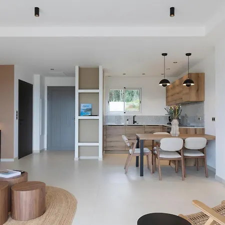 Résidence Omigna, Spacious Luxury Apartments, Cargese, Corse Du Sud