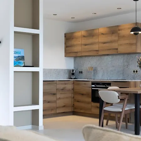 Residence Omigna, Spacious Luxury Apartments, Sea View, Pool, Gym, Calm, Free Private Parking, Free Electric Vehicle Charging, Cargese, Corse Du Sud Apartman *