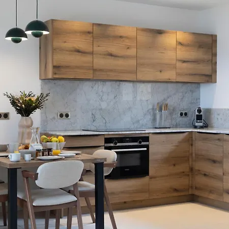 Apartman Residence Omigna, Spacious Luxury Apartments, Sea View, Pool, Gym, Calm, Free Private Parking, Free Electric Vehicle Charging, Cargese, Corse Du Sud *