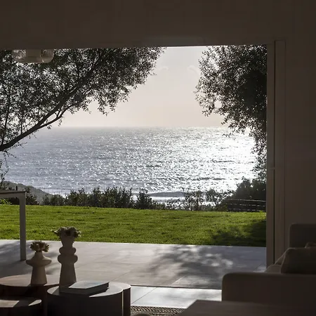 Residence Omigna, Spacious Luxury Apartments, Sea View, Pool, Gym, Calm, Free Private Parking, Free Electric Vehicle Charging, Cargese, Corse Du Sud Cargèse